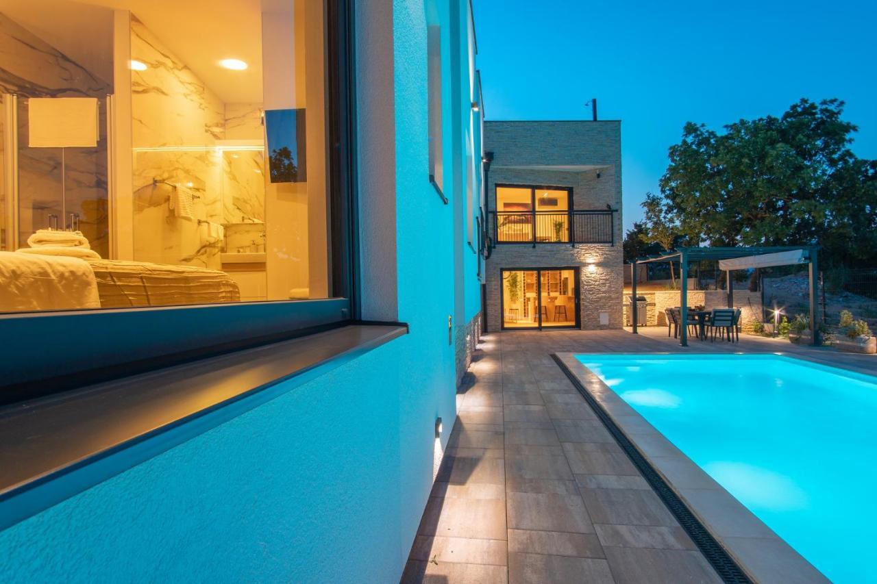 Perla Nera Heated Pool & Sauna Stan Trigraci Экстерьер фото