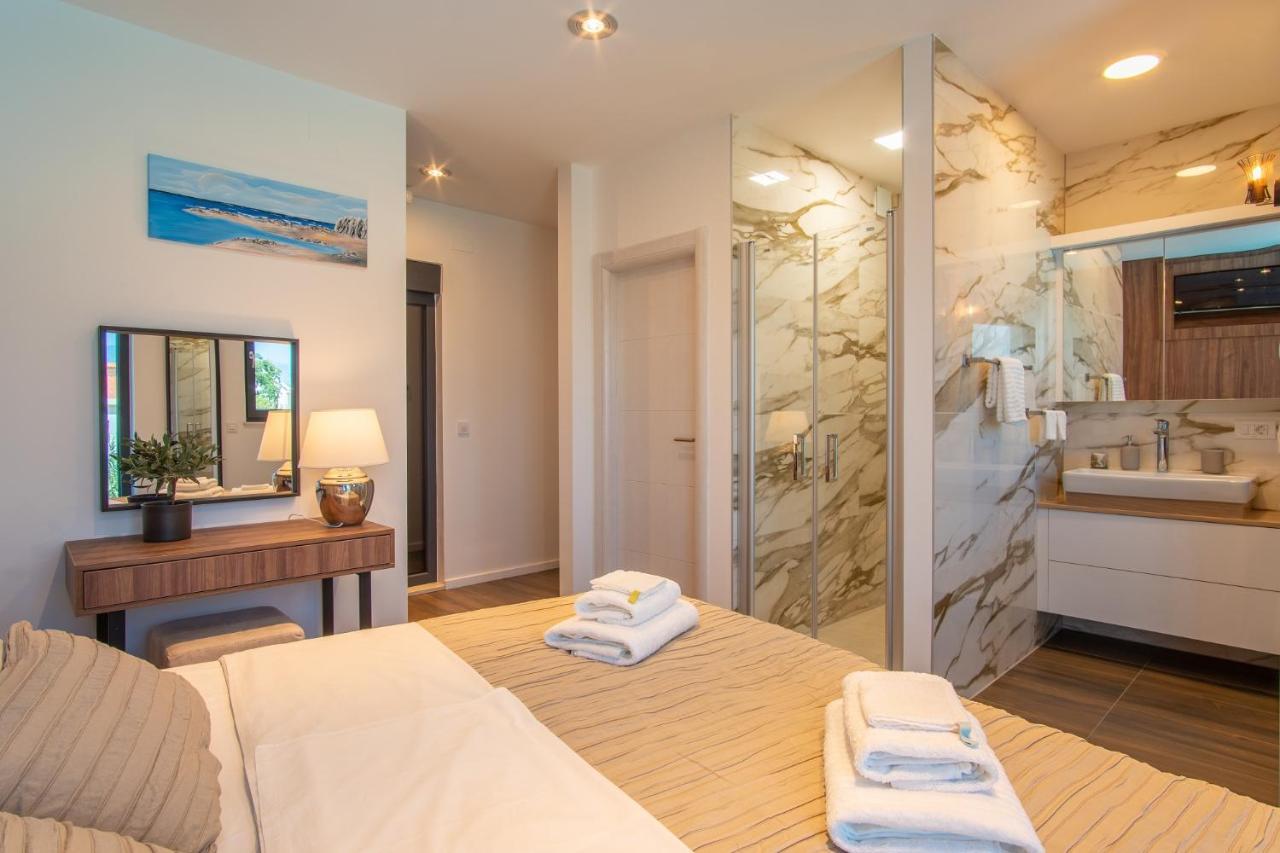 Perla Nera Heated Pool & Sauna Stan Trigraci Экстерьер фото